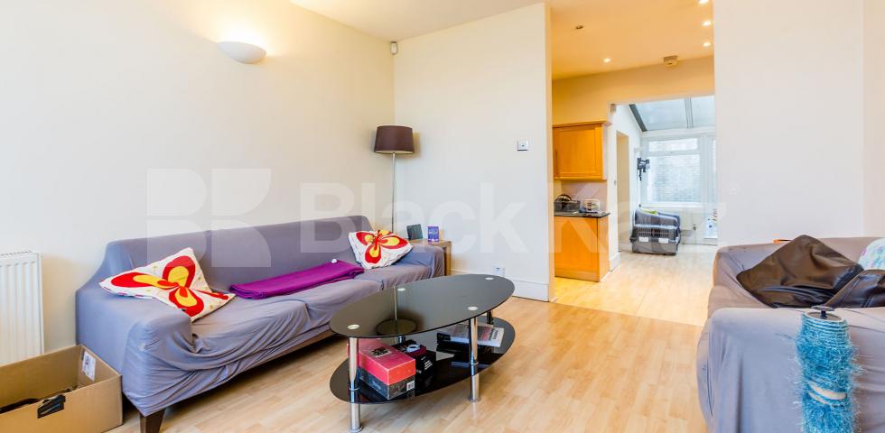 			NEW INSTRUCTION!!!!, 2 Bedroom, 1 bath, 1 reception Flat			 Liverpool Road, HOLLOWAY - HIGHBURY & ISLINGTON